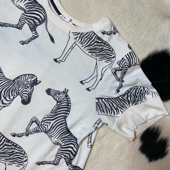 Jane & Delancey Zebra Novelty Black White Pullover T-shirt - Picture 2 of 9